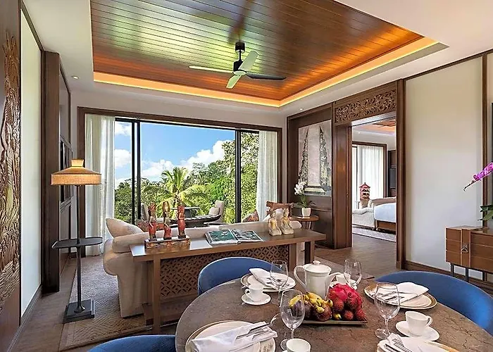 ホテル Anantara Ubud 5*
